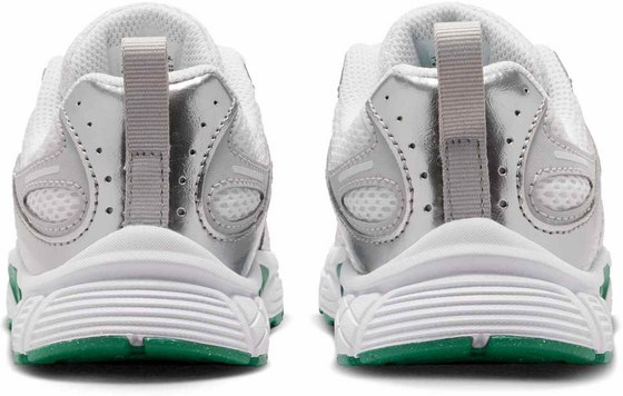 NIKE Younger Kids' Shoes V5 Rnr på
