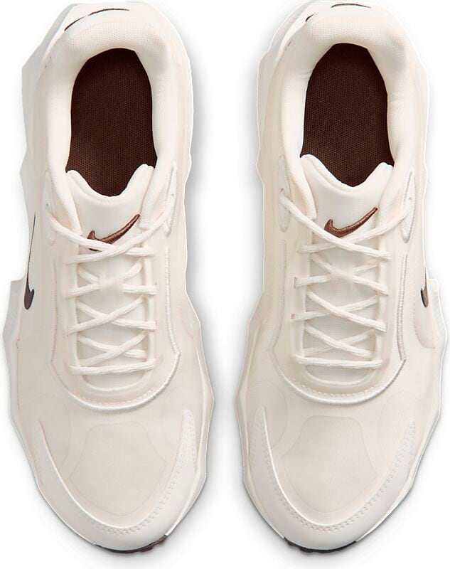 NIKE W Aura Edge Women's Shoes på