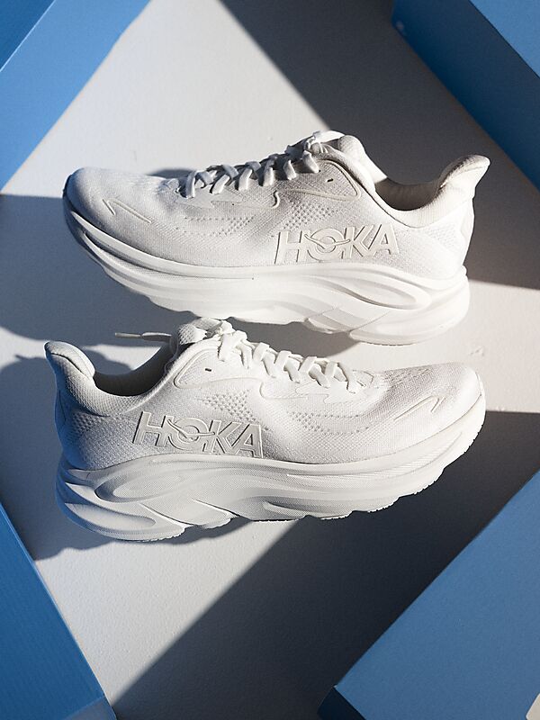 HOKA W Clifton 10 på
