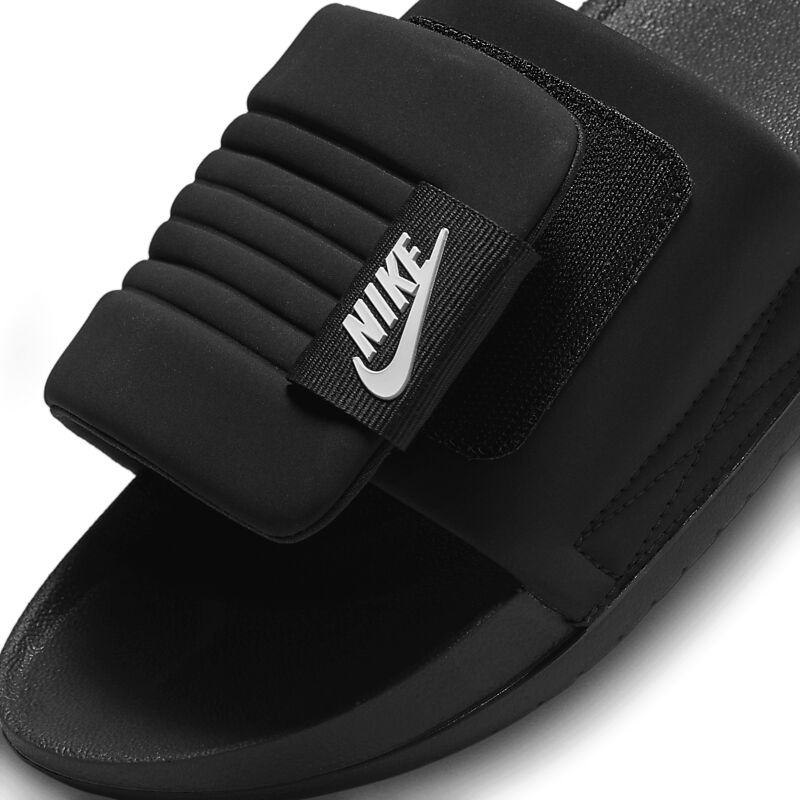 NIKE M Offcourt Adjust på