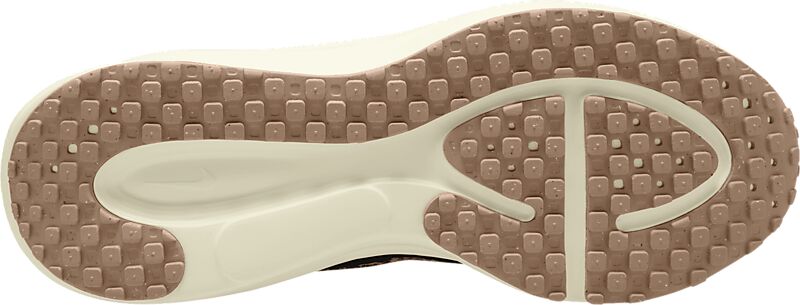 NIKE W REVOLUTION 8 på