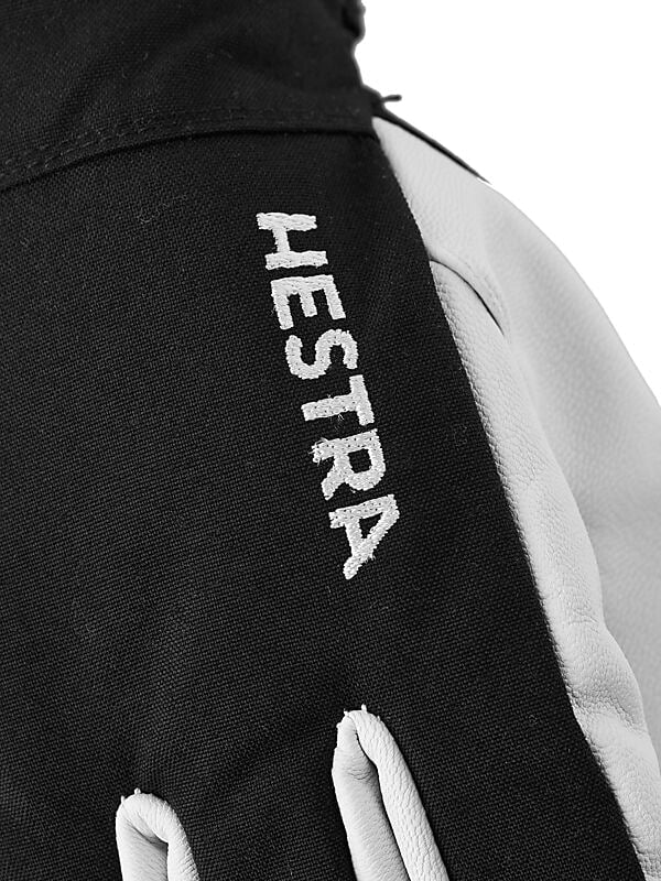 HESTRA Heli Ski på