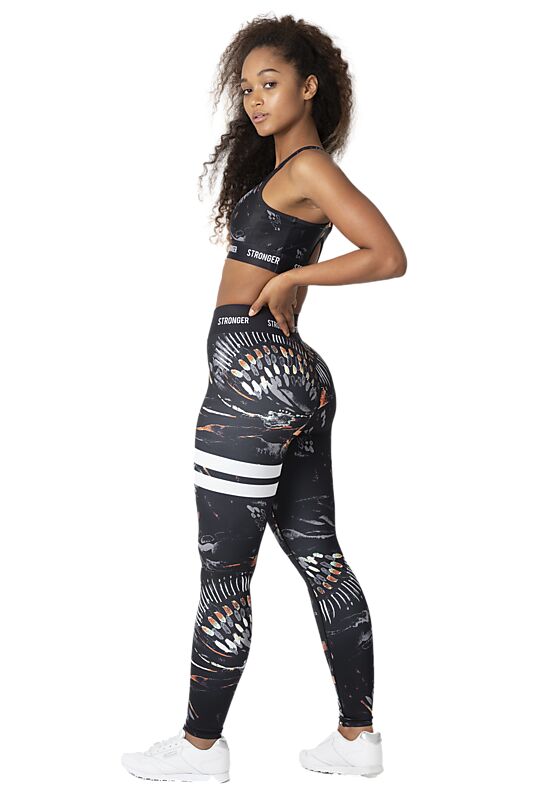 STRONGER Voodoo Leggings på