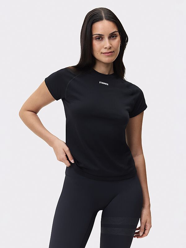 STRONGER SEAMLESS PERFORMANCE T-SHIRT på
