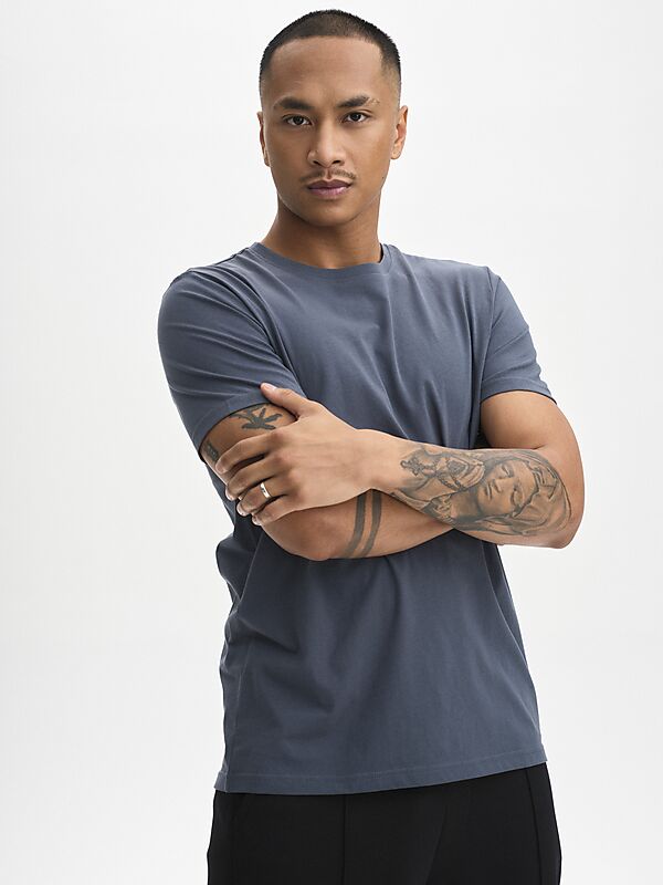 SOC M REGULAR FIT TEE på