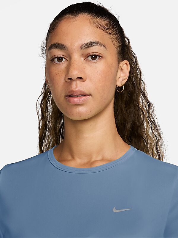 NIKE Nike Tempo Women's Dri-Fit Short Sleeve på
