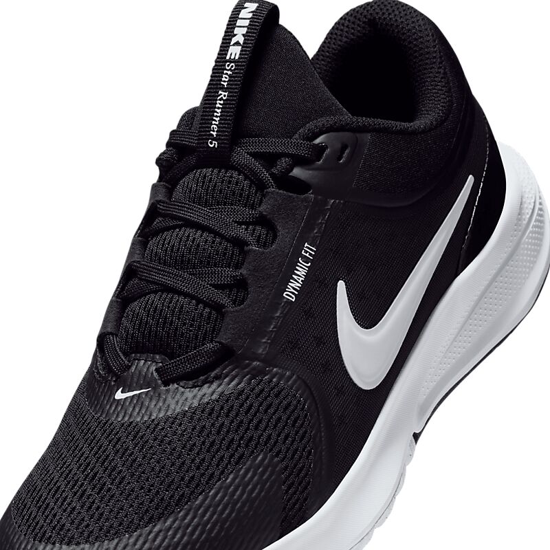 NIKE J Star Runner 5 Gs på