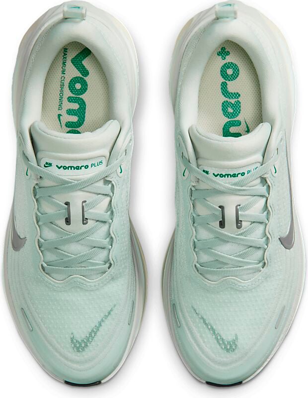 NIKE W Vomero Plus på