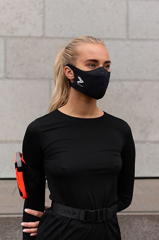 IAMRUNBOX Runmask på