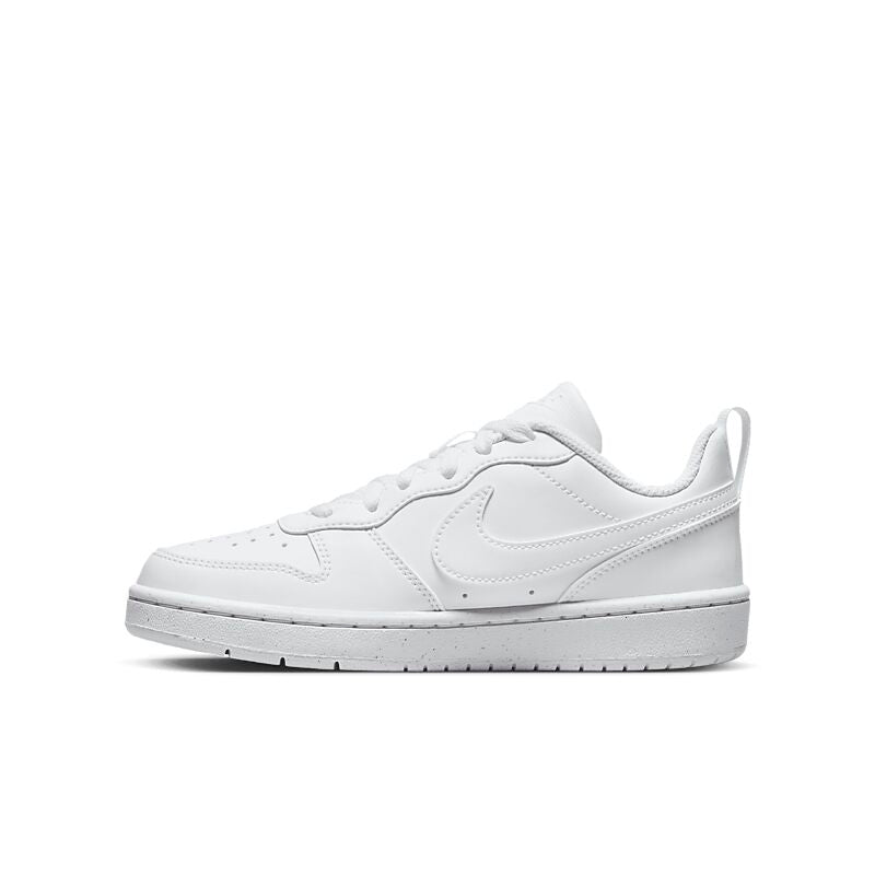 NIKE J Court Borough Low Rec Gs på