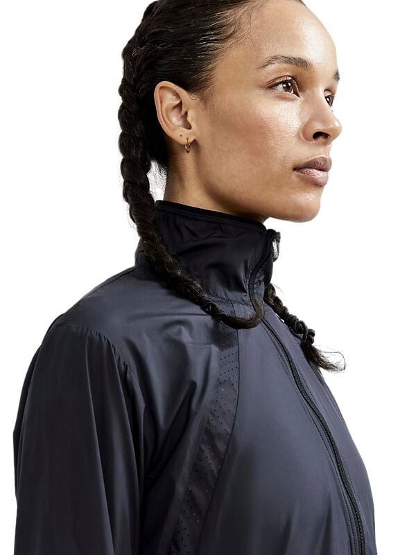 CRAFT W Adv Essence Wind Jkt på
