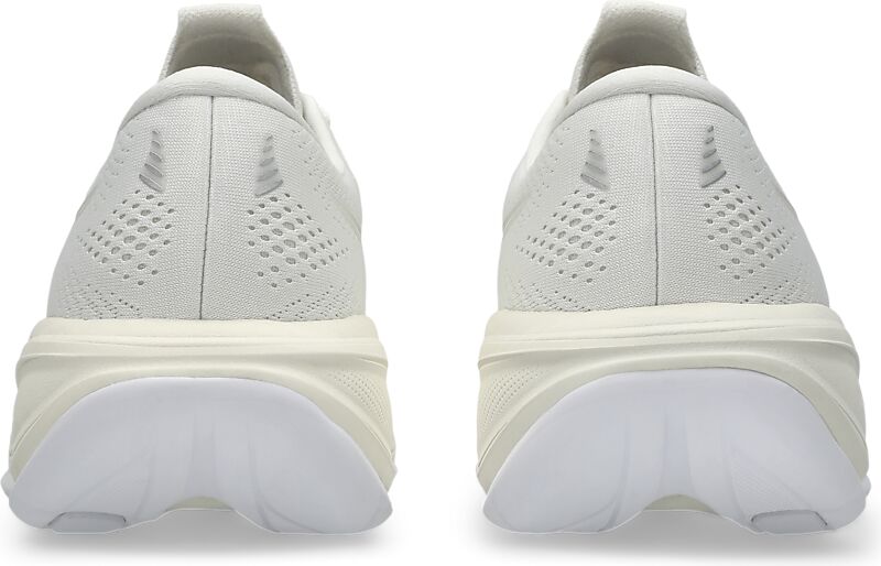 ASICS W GEL-CUMULUS 28 på