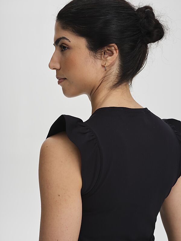 SOC W Soft Fitness Frill Top på