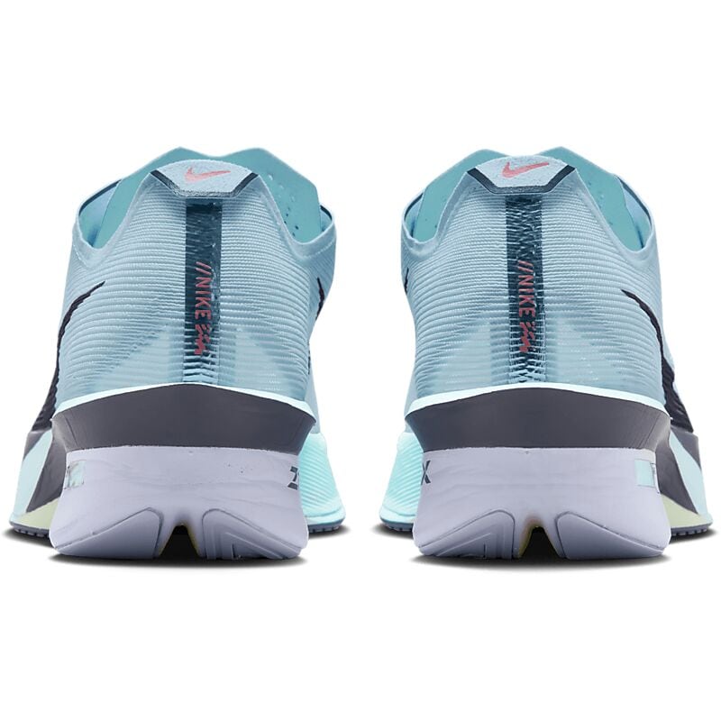 NIKE W Zoomx Vaporfly Next% 4 på