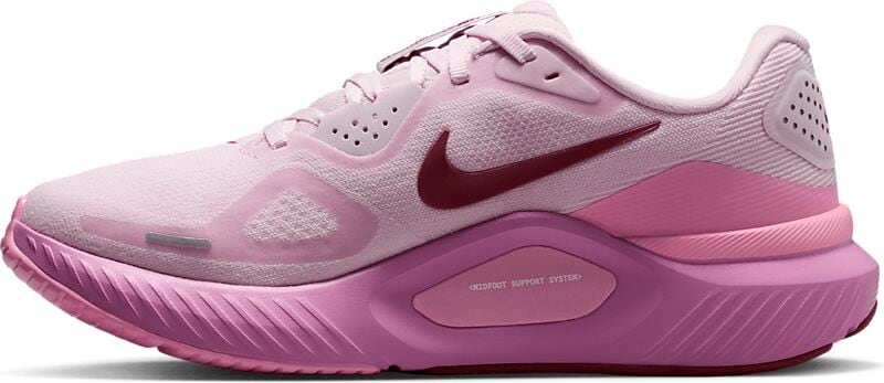 NIKE W Structure 26 på