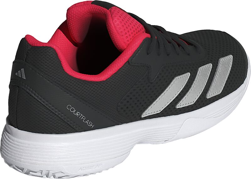 ADIDAS Courtflash K på
