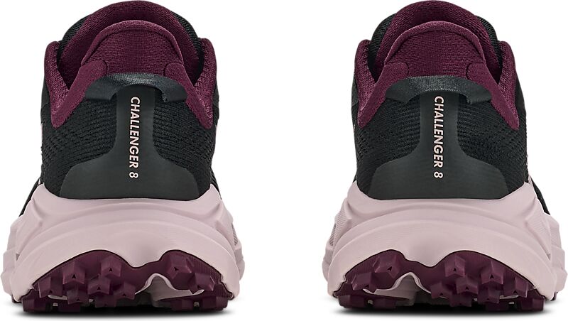 HOKA W Challenger Atr 8 på