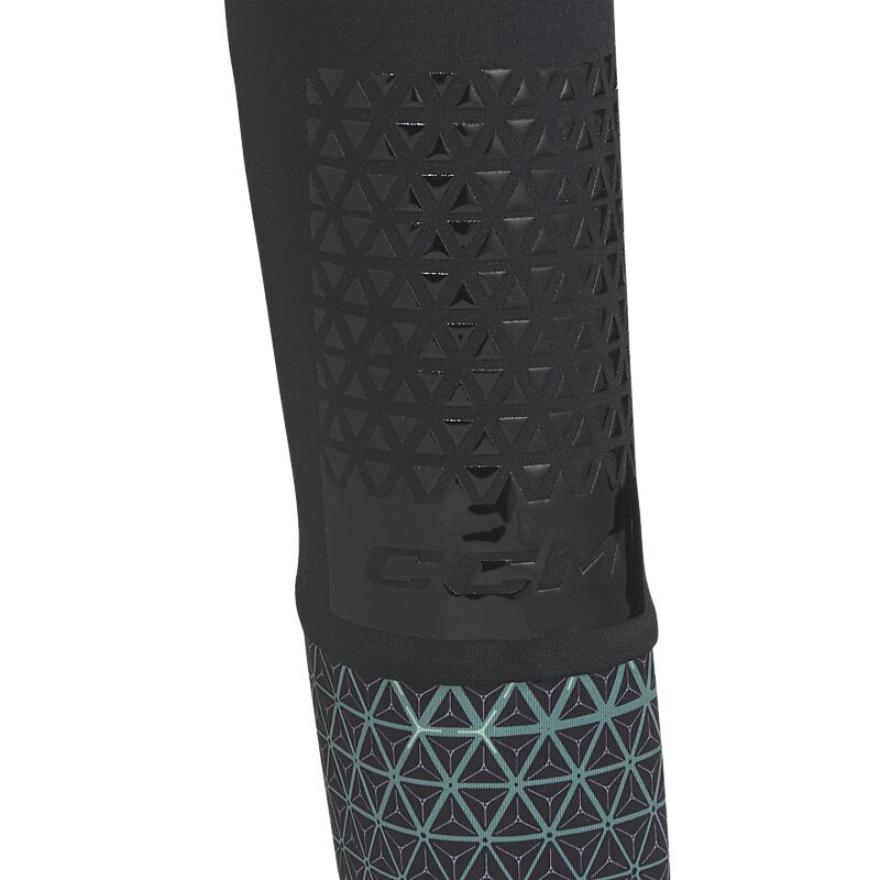CCM Women Neck Guard Ls Top Ad på