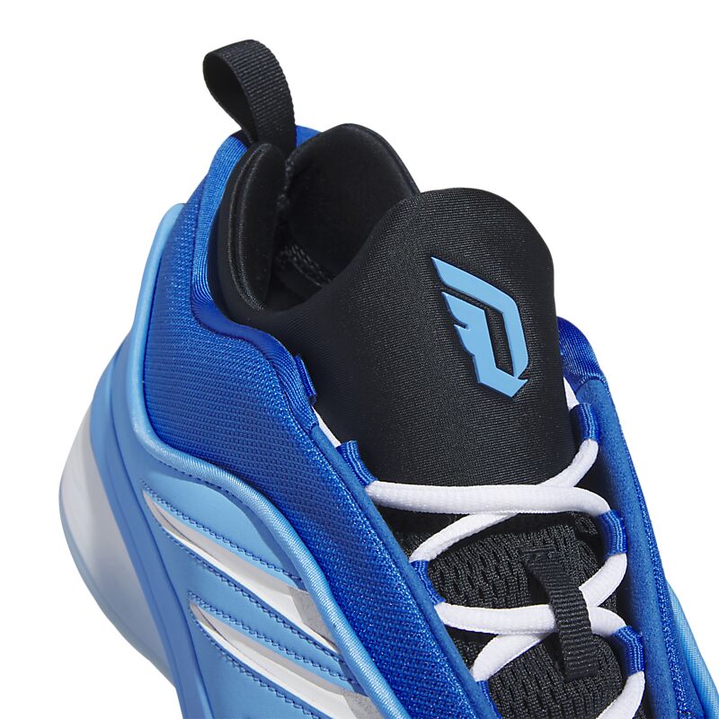 ADIDAS Dame 9 på
