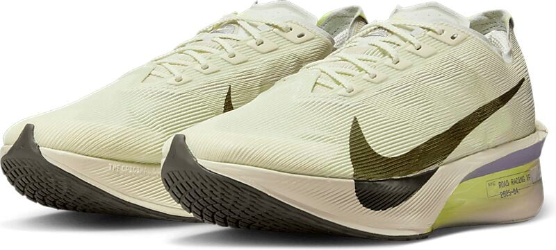 NIKE M ZoomX Vaporfly 4 på