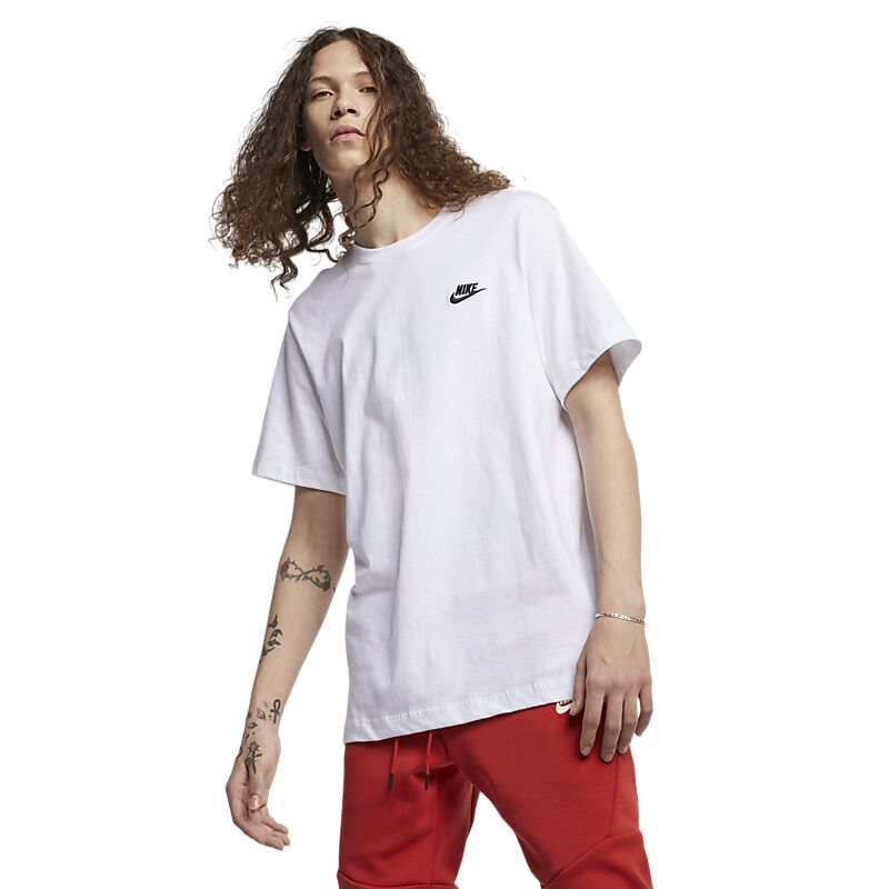 NIKE M Club Tee på