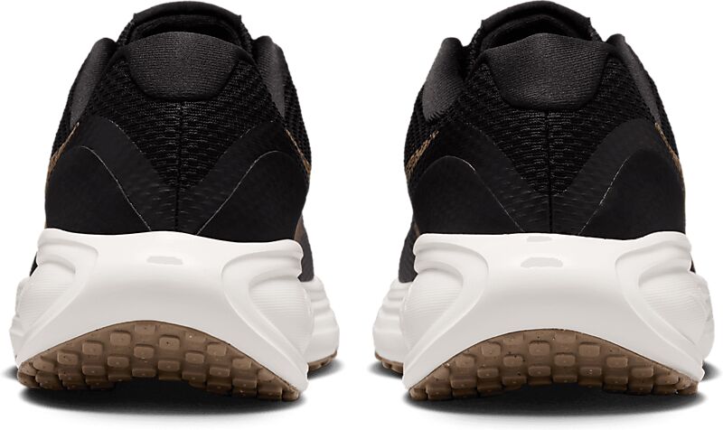 NIKE W REVOLUTION 8 på