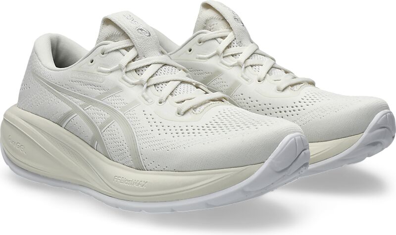 ASICS W GEL-CUMULUS 28 på