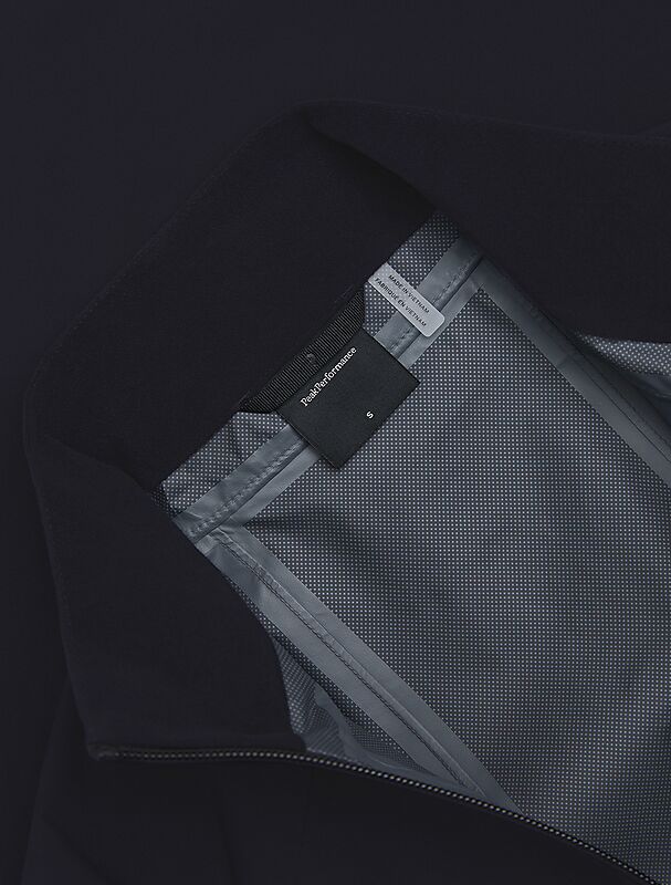 PEAK PERFORMANCE W HIPE 2.5 LAYER JACKET på