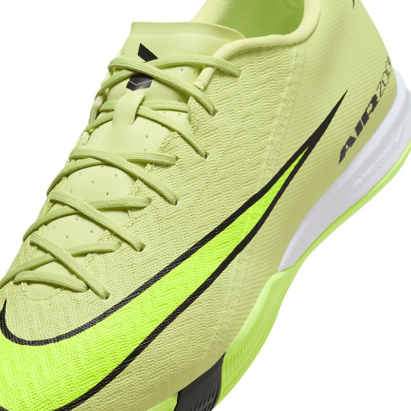 NIKE Zoom Vapor 16 Academy Ic på