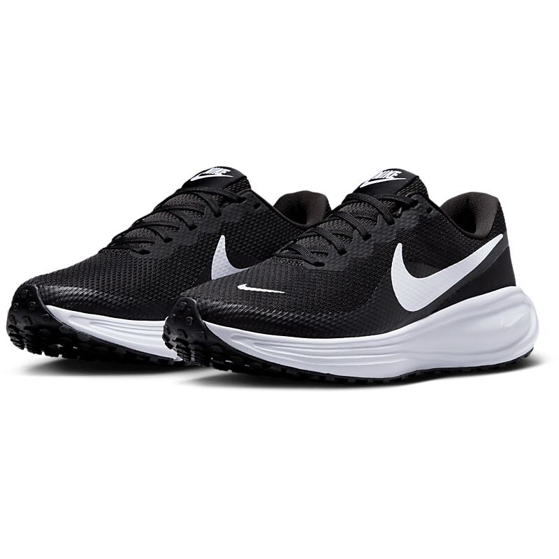 NIKE W Revolution 8 på