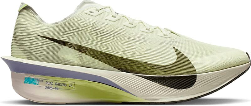 NIKE M ZoomX Vaporfly 4 på