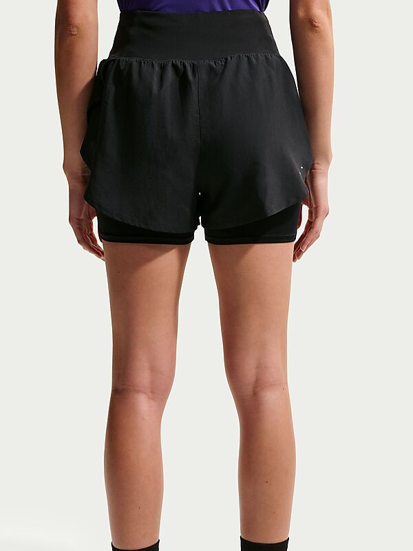 NIKE W TEMPO FLOW 2-IN-1 SHORTS på