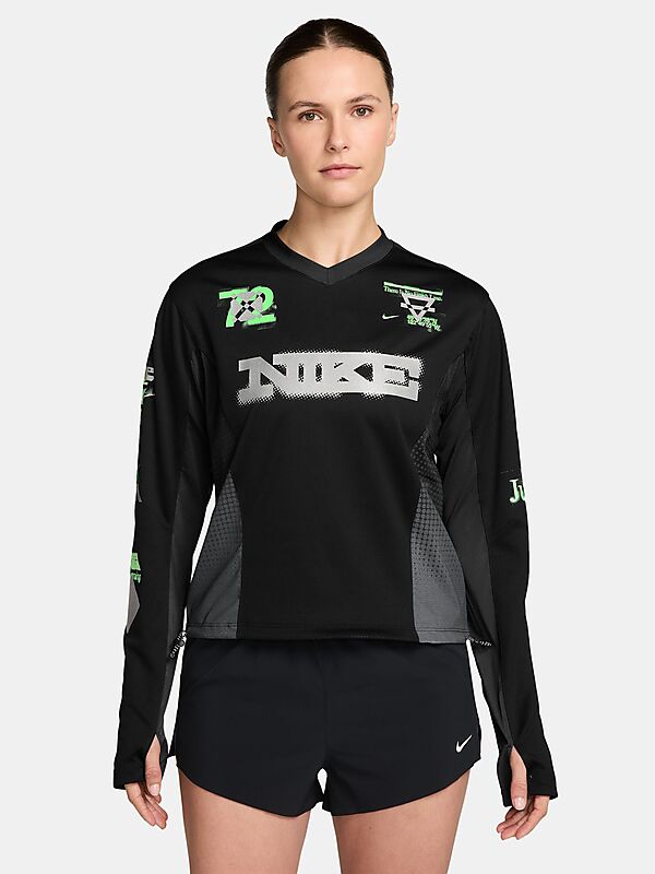 NIKE Women's Long-sleeve Running Top Swift på