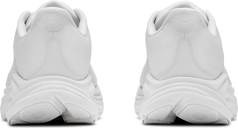 HOKA W CLIFTON 11 på