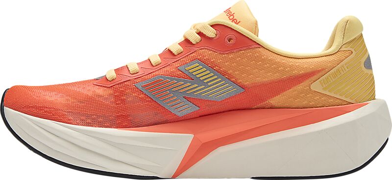 NEW BALANCE W Fuelcell Rebel V5 på