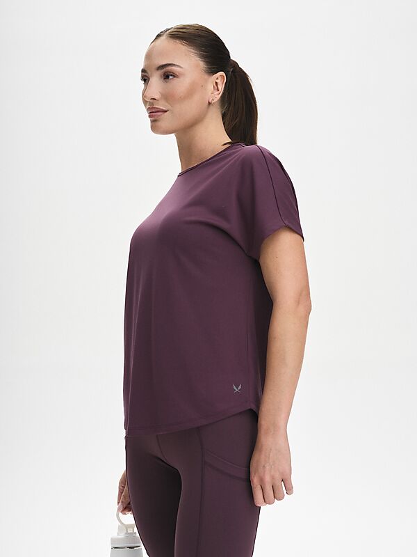 SOC W Core Tee på
