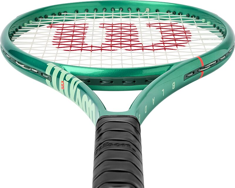 WILSON BLADE 101 TEAM V10 RKT på