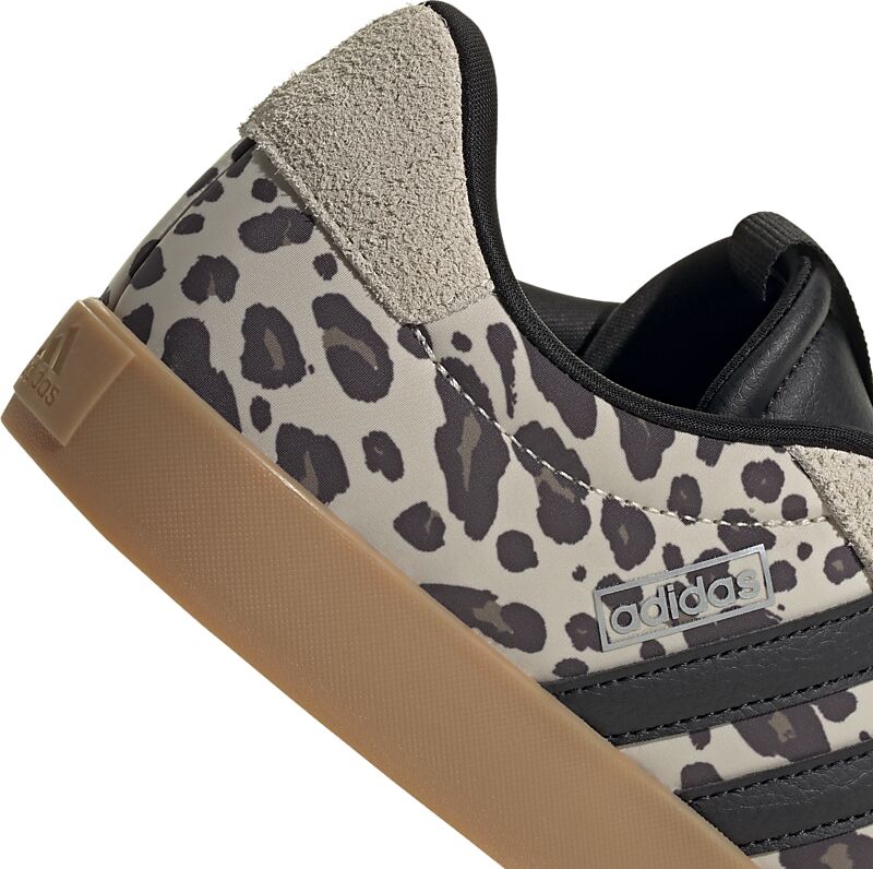 ADIDAS W VL COURT 3.0 på