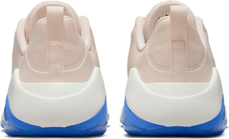 NIKE W Bella 7 på