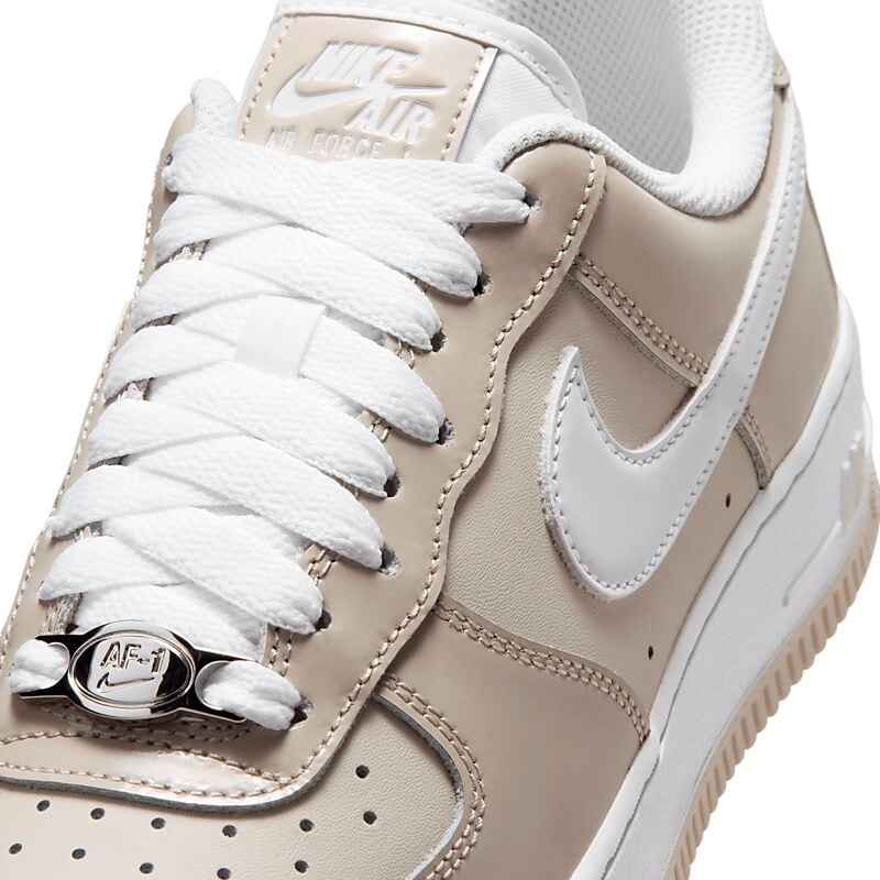 NIKE W AIR FORCE 1 på