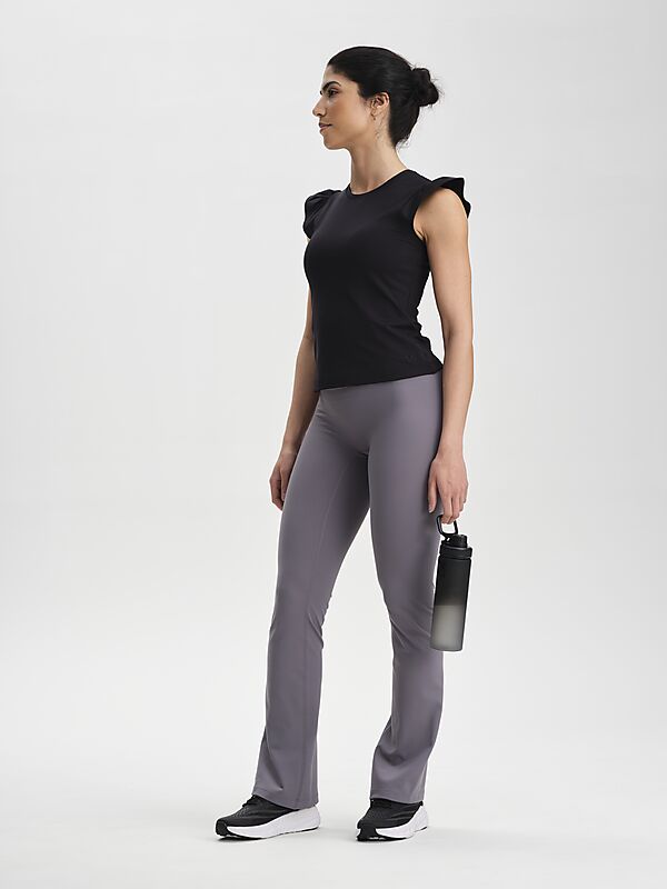 SOC W Soft Fitness Frill Top på