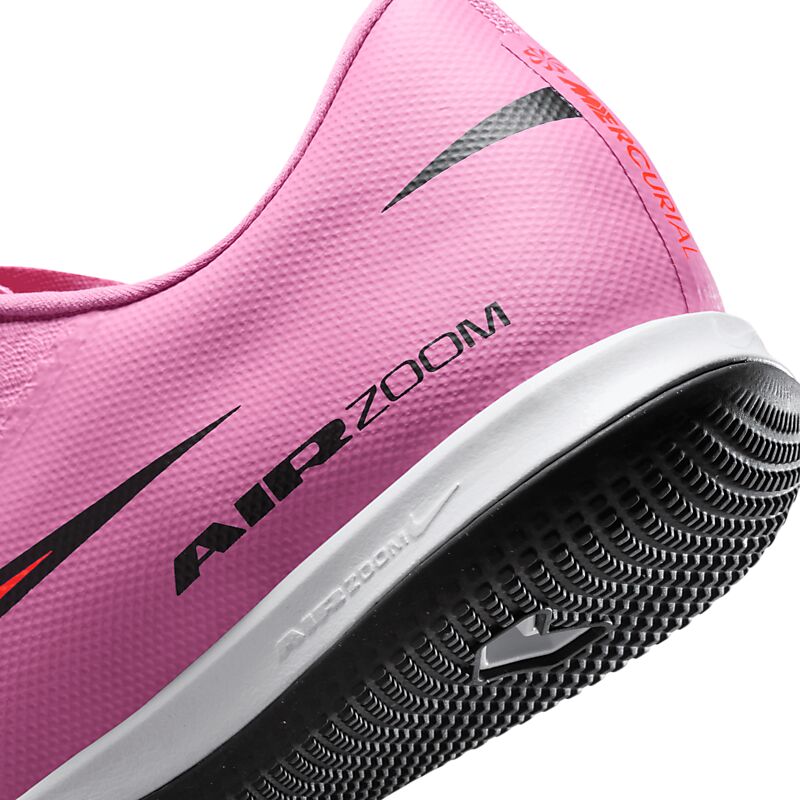 NIKE Zoom Vapor 16 Academy Ic på