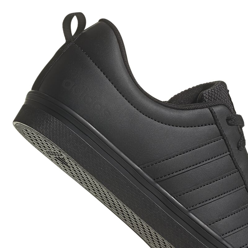 ADIDAS M Vs Pace 2.0 på