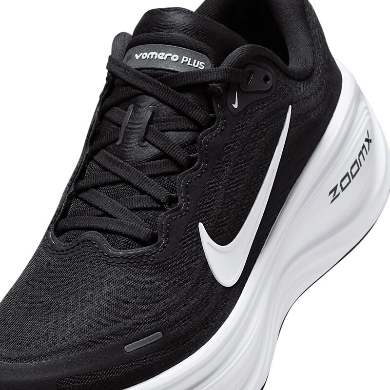 NIKE W Vomero Plus på