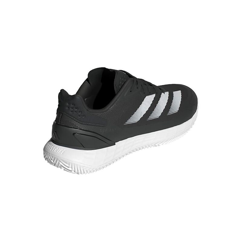ADIDAS Defiant Speed M på