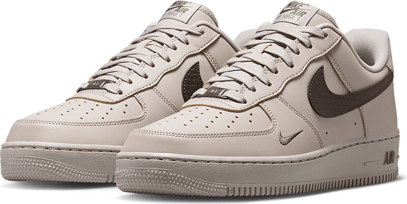NIKE M AIR FORCE 1 på
