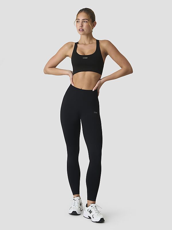 ICANIWILL DEFINE SEAMLESS RACER BACK SPORTS BRA W på