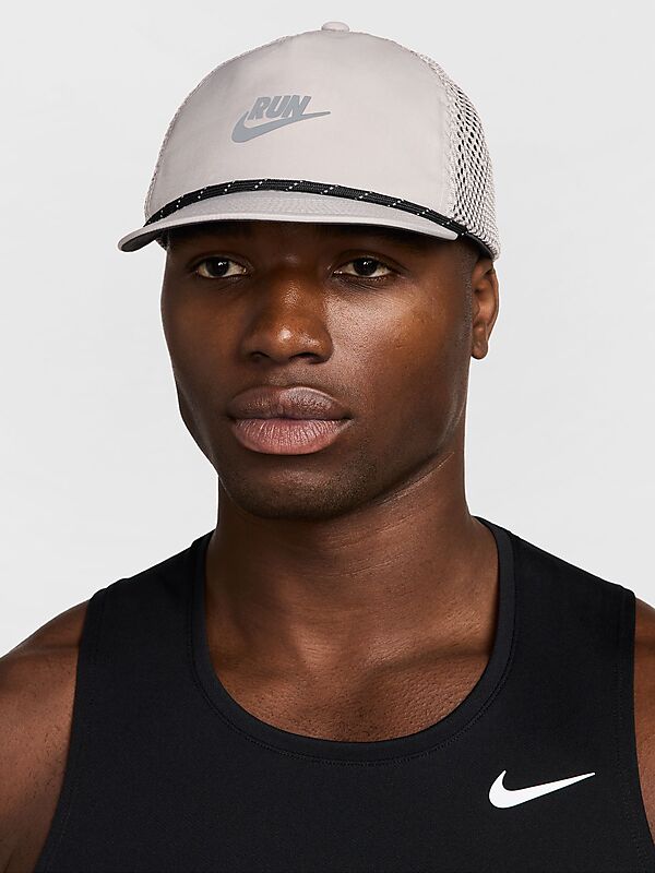 NIKE Dri-fit Unstructured Swoosh Run Cap Pro på