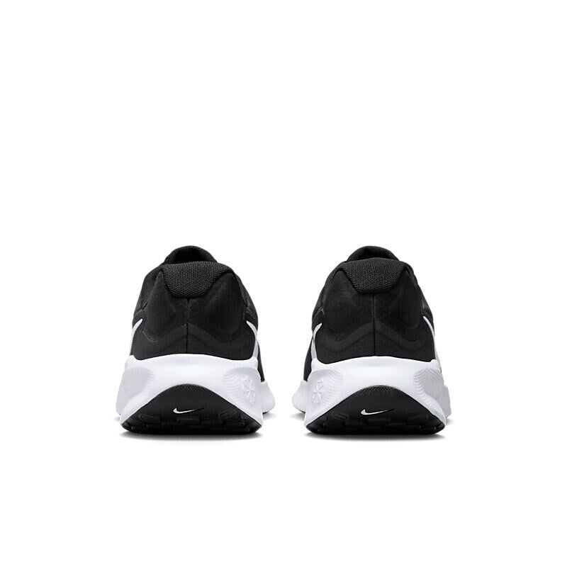 NIKE M Nike Revolution 7 på