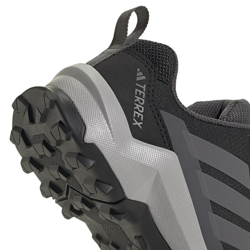 ADIDAS J Terrex Ax4R K på